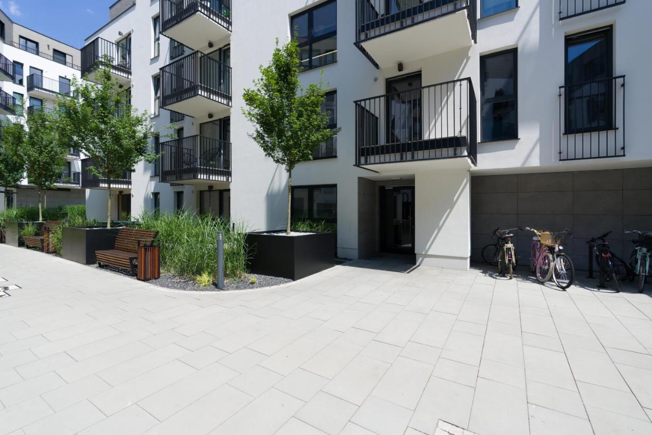 Esencja Apartments With Free Parking Garbary 104 By Noclegi Renters ポズナン エクステリア 写真