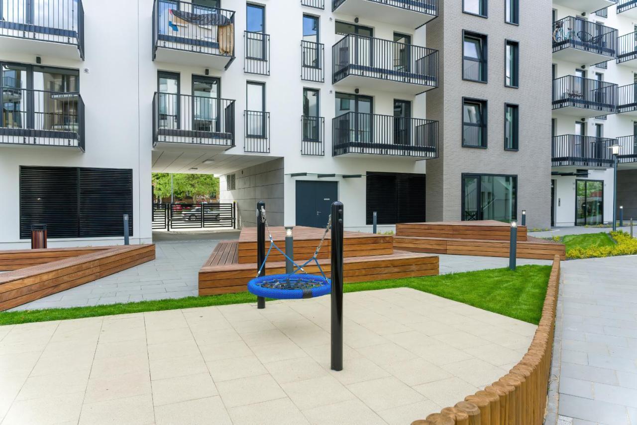 Esencja Apartments With Free Parking Garbary 104 By Noclegi Renters ポズナン エクステリア 写真