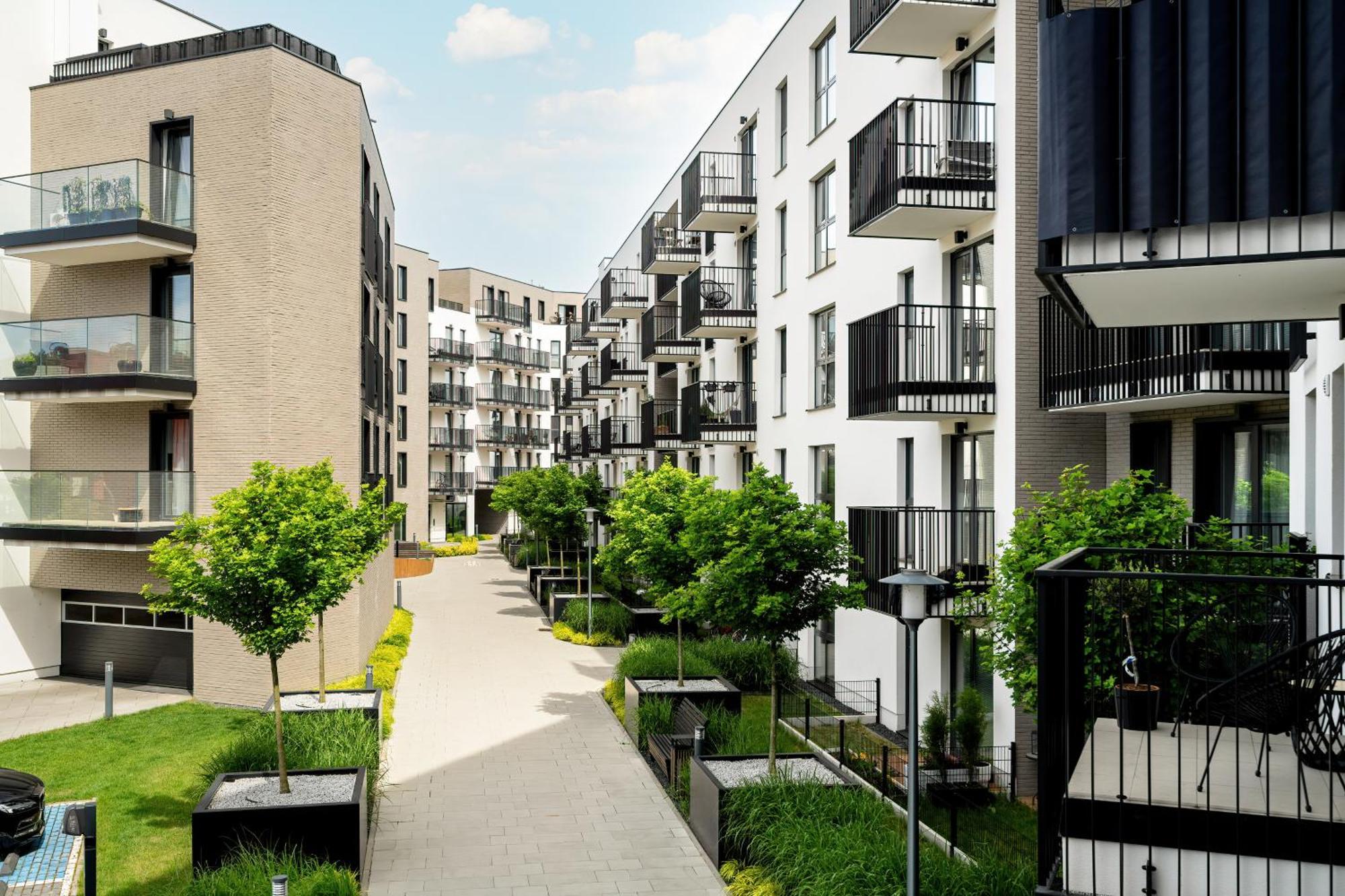 Esencja Apartments With Free Parking Garbary 104 By Noclegi Renters ポズナン エクステリア 写真