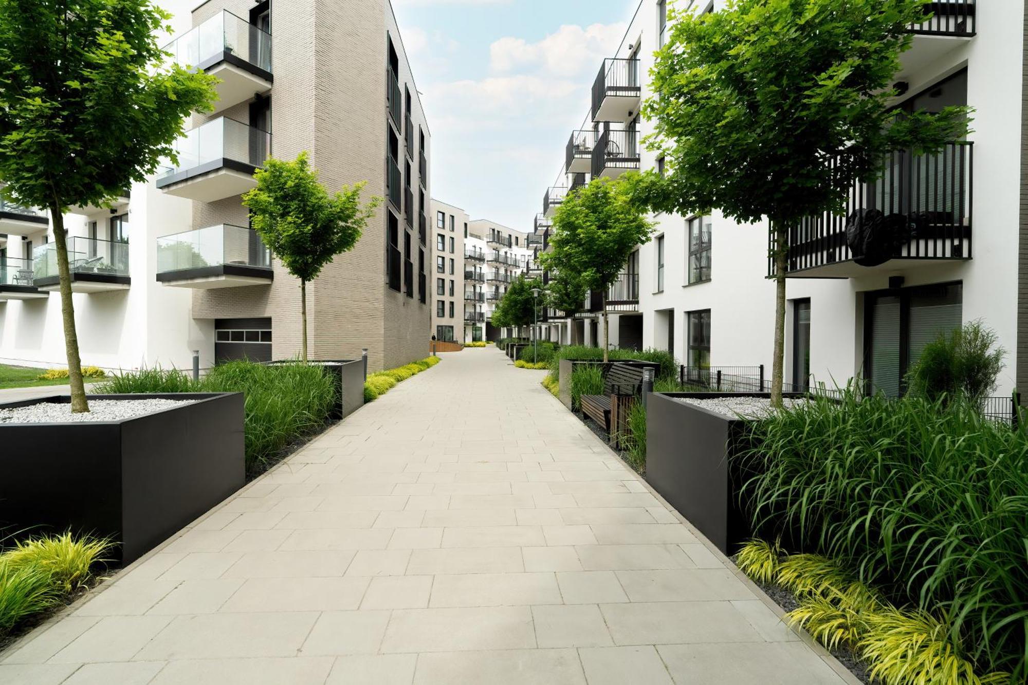 Esencja Apartments With Free Parking Garbary 104 By Noclegi Renters ポズナン エクステリア 写真